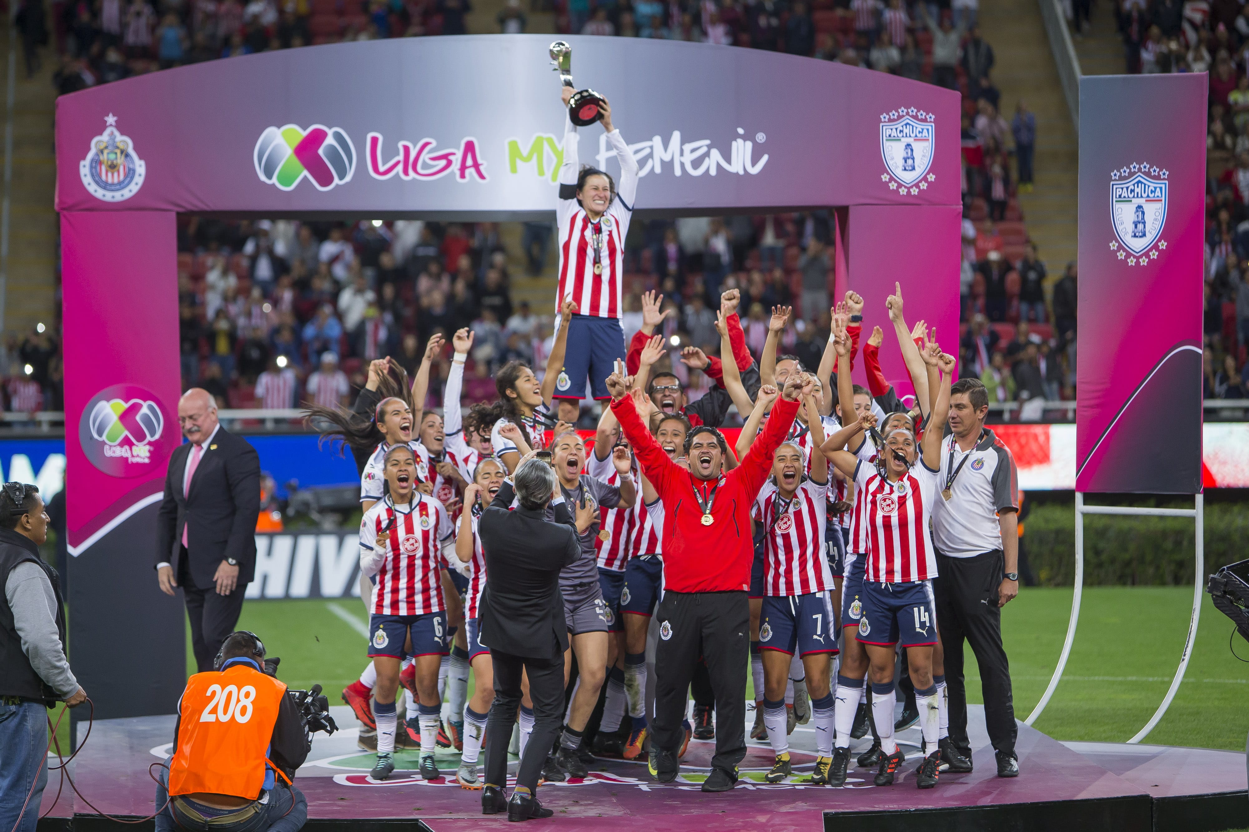 Qué equipos tienen más títulos en la Liga MX Femenil?